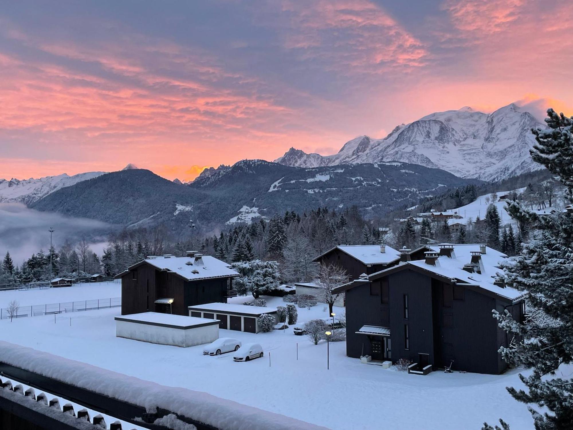 Hotel Les Granits Combloux Buitenkant foto