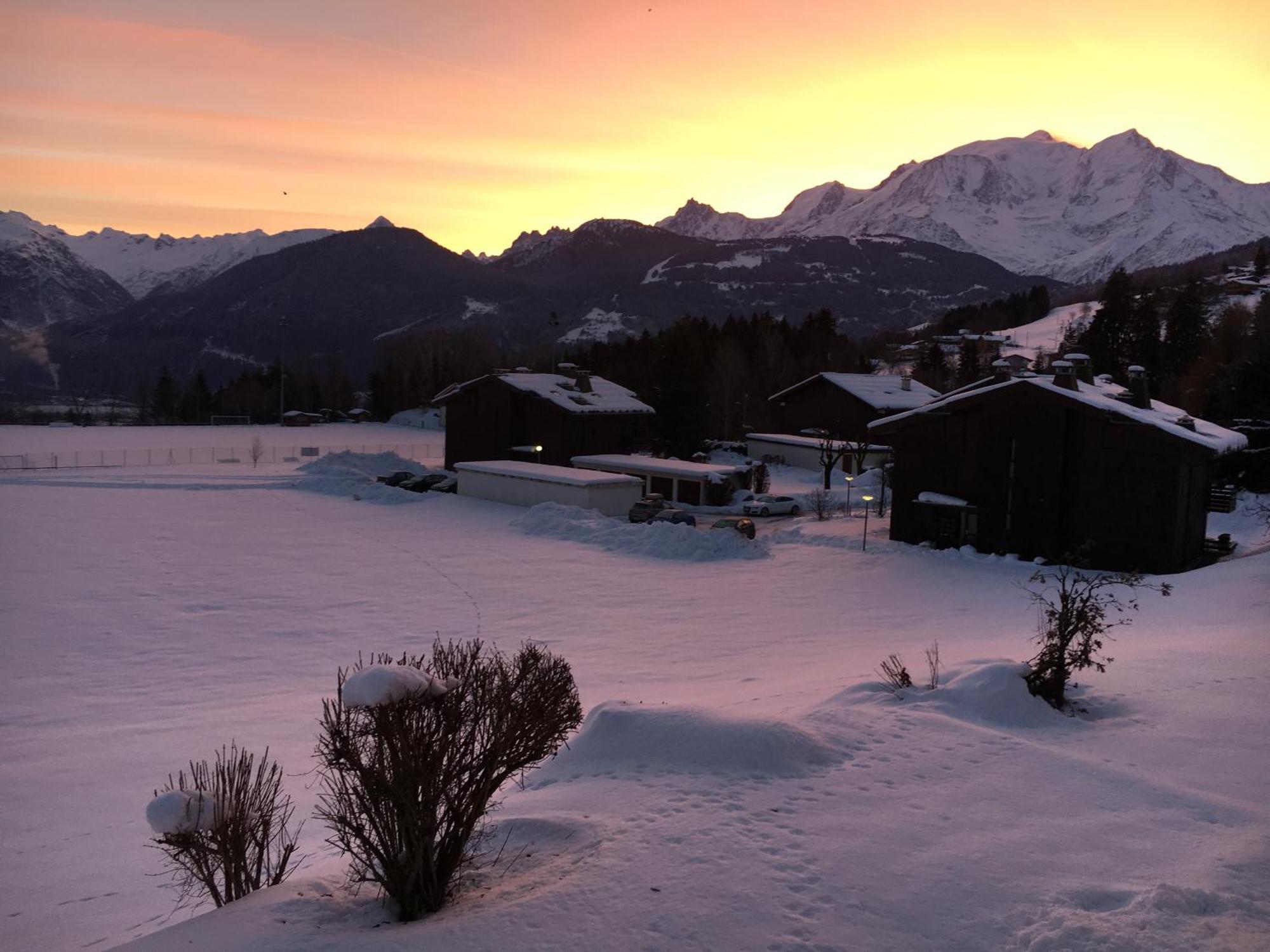 Hotel Les Granits Combloux Buitenkant foto