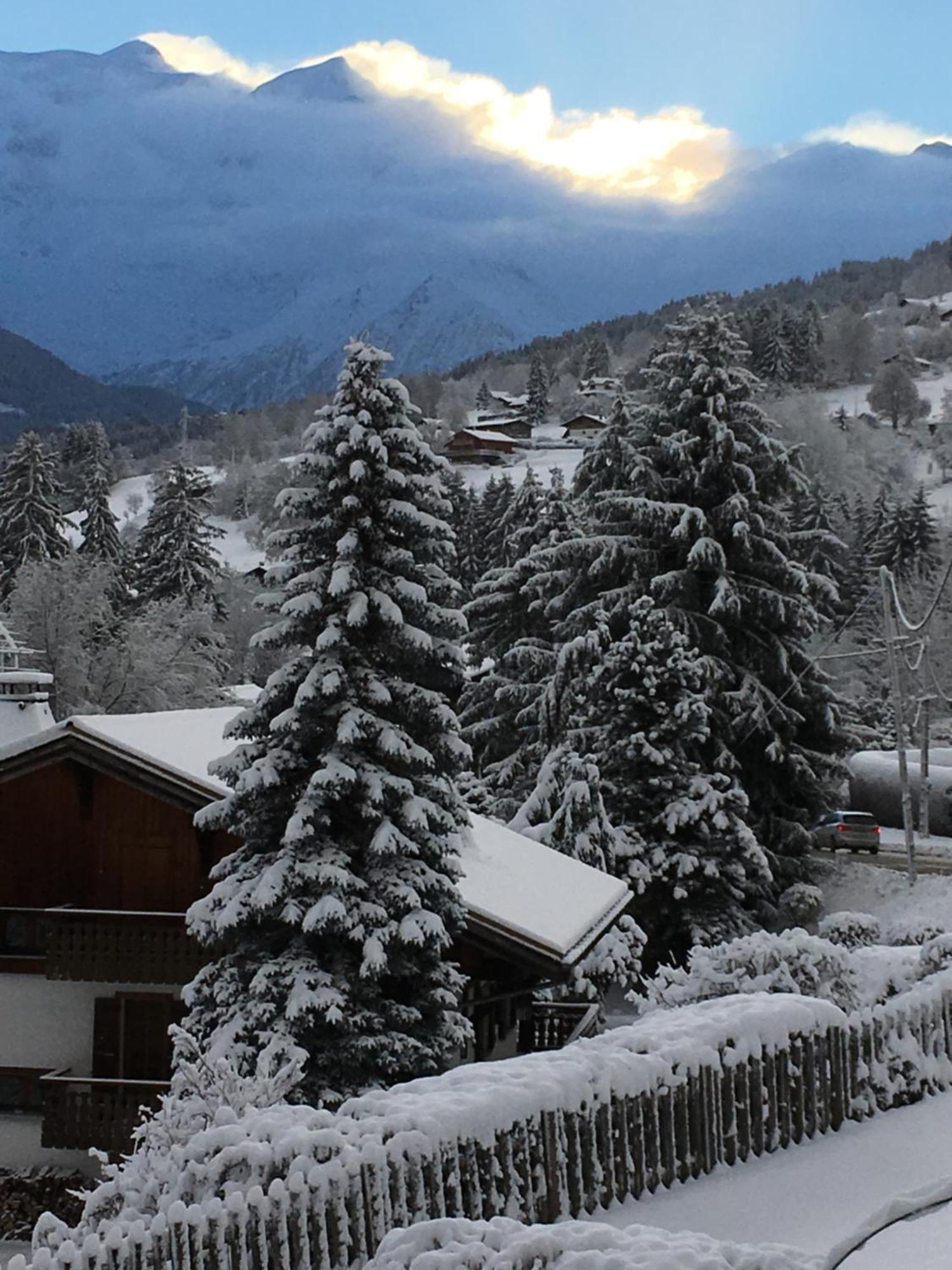 Hotel Les Granits Combloux Buitenkant foto